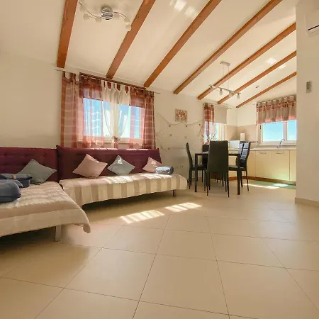 Sabina Appartement *